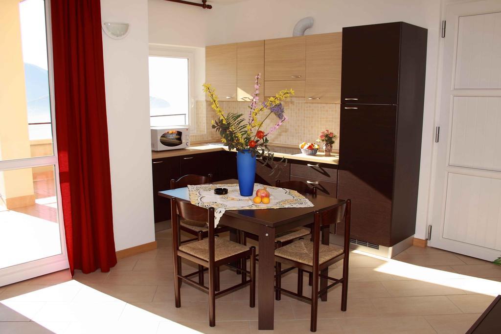 Ferienwohnung Casa Ciclamino Vercana Zimmer foto